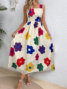 Vestido Longo com Decote